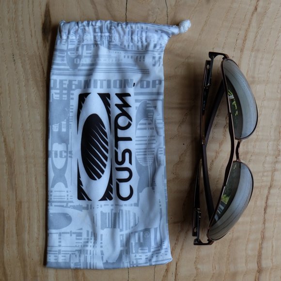 Oakley Aviator Sunglasses - Picture 9 of 11